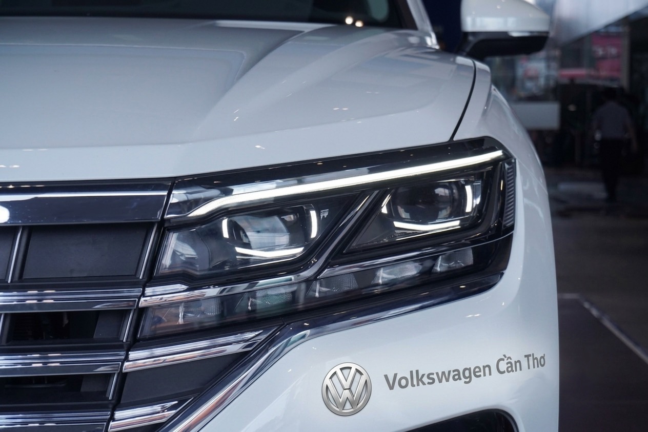 Hệ thống đèn IQ Light trên Volkswagen Touareg