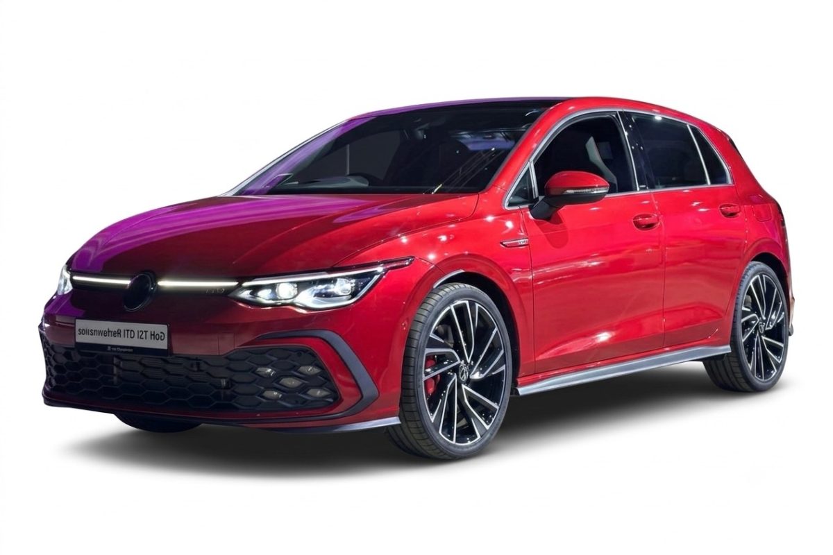 VOLKSWAGEN GOLF GTI 2.0 TSI - THỂ THAO 5 CHỖ