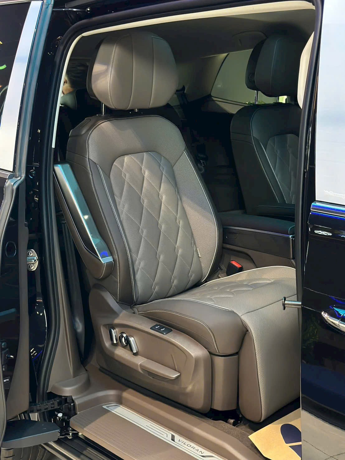 Ghế thương gia Volkswagen viloran