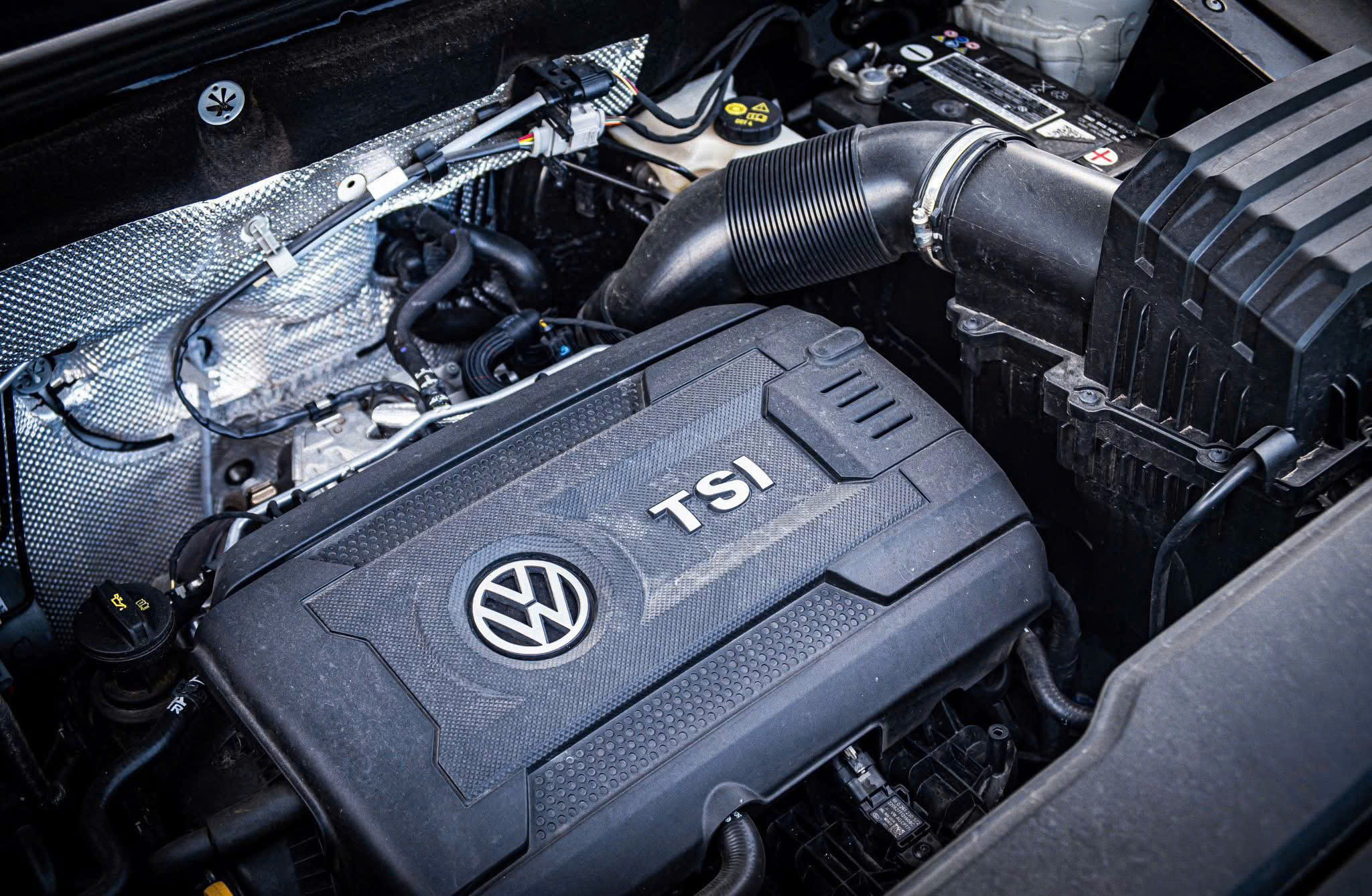 Khoang động cơ Volkswagen với thiết kế gọn gàng và tối ưu không gian