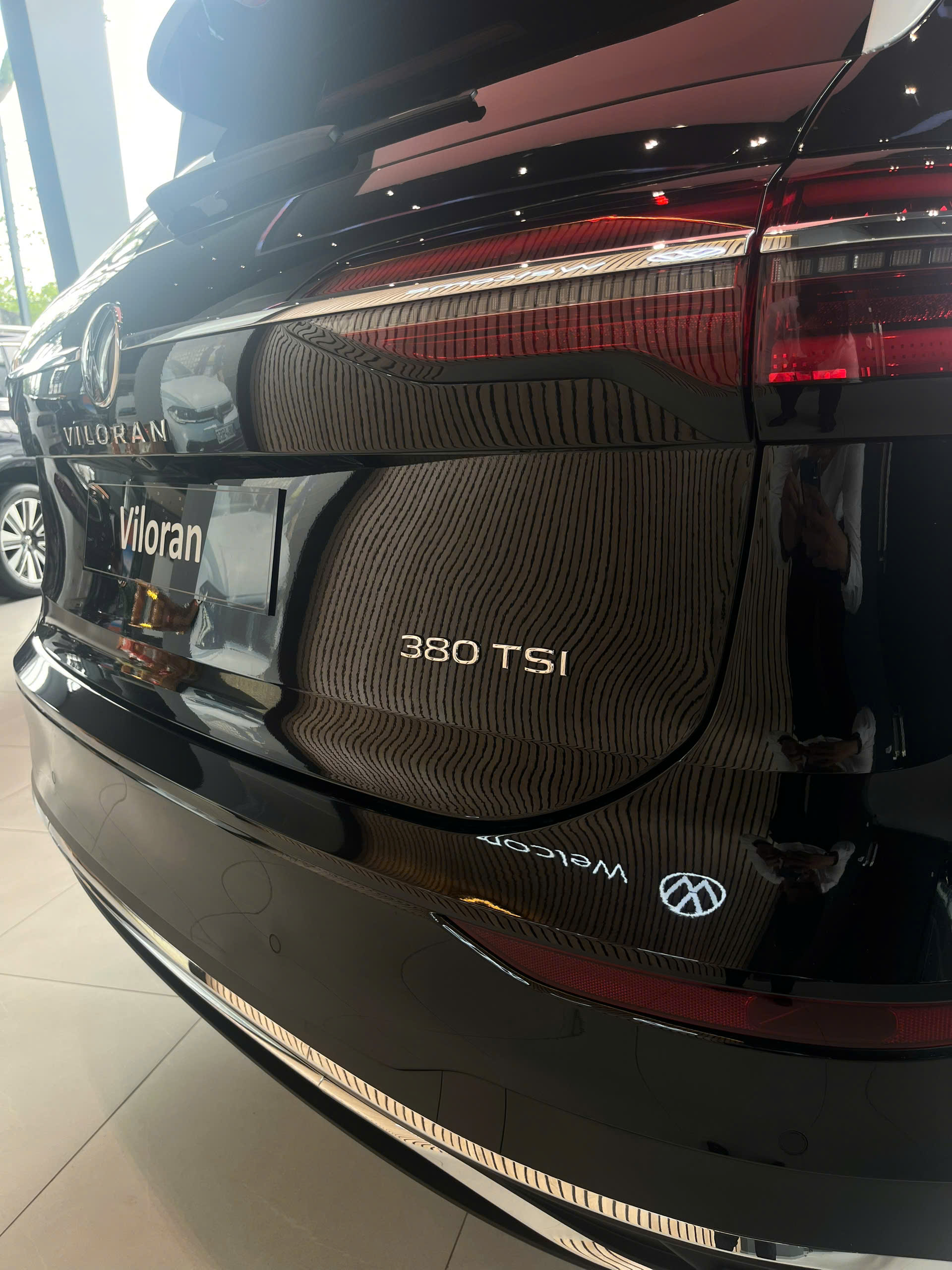 Logo TSI trên xe Volkswagen