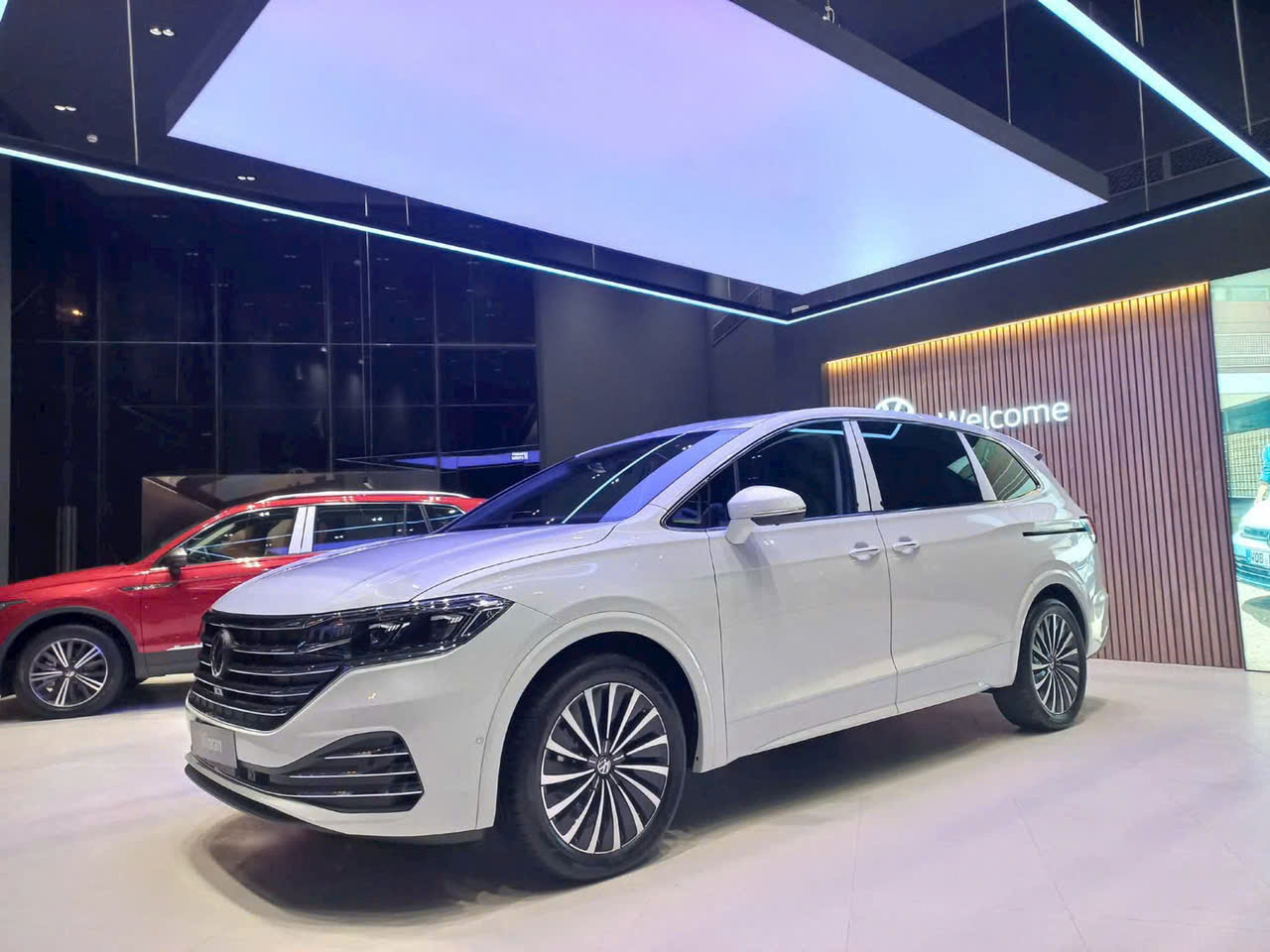 Tổng quan ngoại thất Volkswagen Viloran