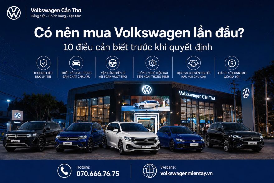 Khách hàng tìm hiểu các dòng xe Volkswagen tại đại lý chính hãng